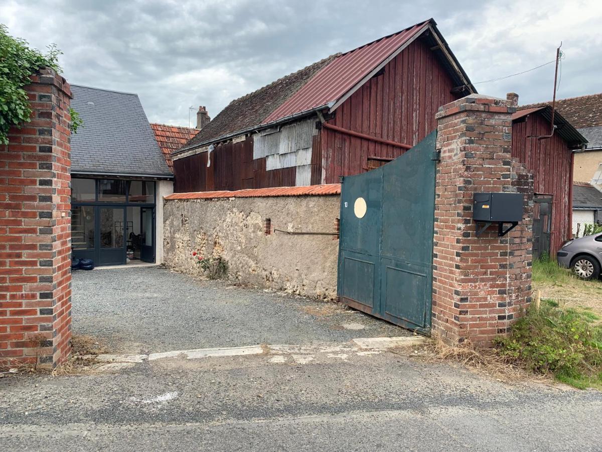 Mesnie Sas Villa Reugny Kültér fotó